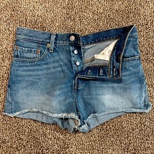 Levi’s button fly Jean shorts